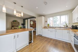 Kitchen- click for photo gallery